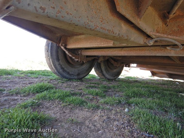 image for item GN9761 2003 Butler LT-1014-H tilt deck equipment trailer