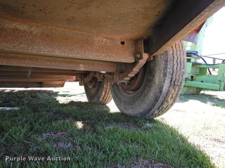 image for item GN9761 2003 Butler LT-1014-H tilt deck equipment trailer