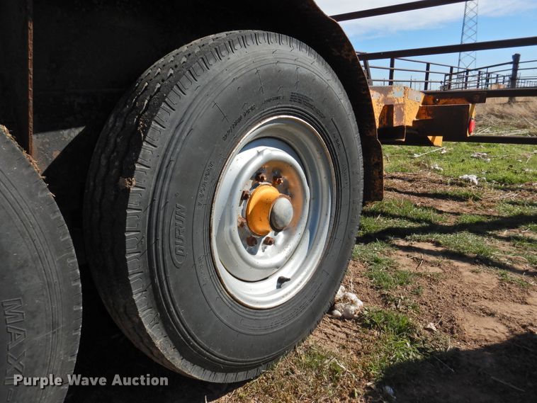 image for item GN9761 2003 Butler LT-1014-H tilt deck equipment trailer