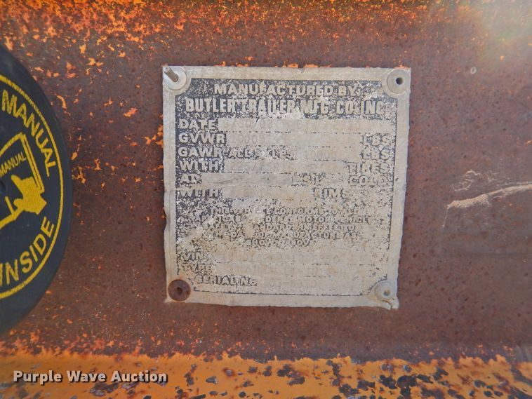 image for item GN9761 2003 Butler LT-1014-H tilt deck equipment trailer