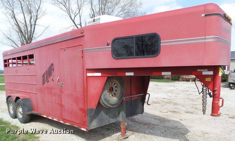 image for item GW9988 2001 Travalong livestock trailer
