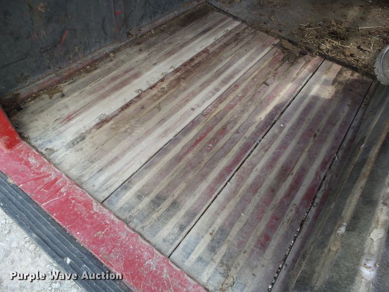 image for item GW9988 2001 Travalong livestock trailer