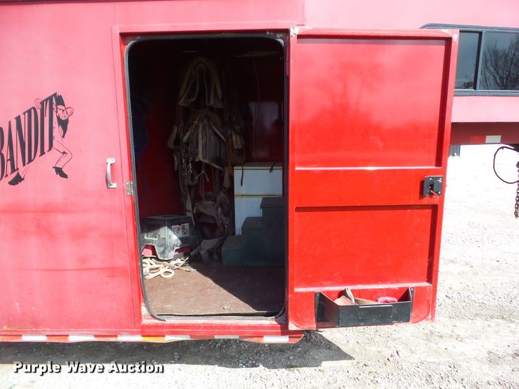 image for item GW9988 2001 Travalong livestock trailer