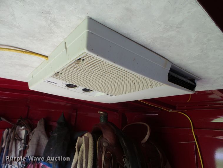 image for item GW9988 2001 Travalong livestock trailer