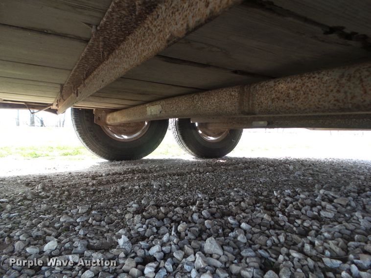 image for item GW9988 2001 Travalong livestock trailer