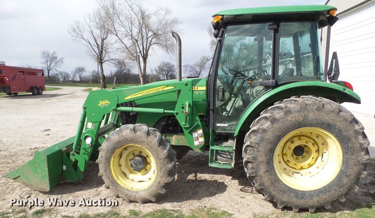 image for item GW9990 2006 John Deere 5525 MFWD tractor