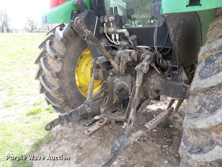 image for item GW9990 2006 John Deere 5525 MFWD tractor
