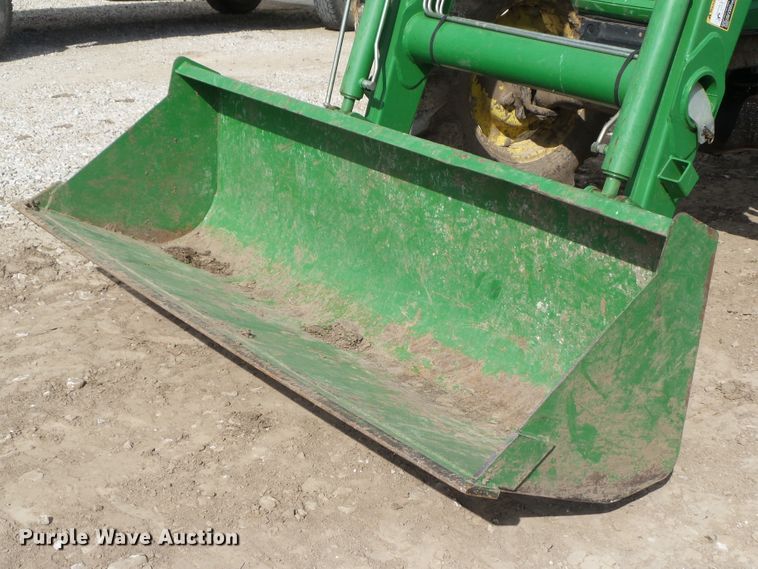 image for item GW9990 2006 John Deere 5525 MFWD tractor