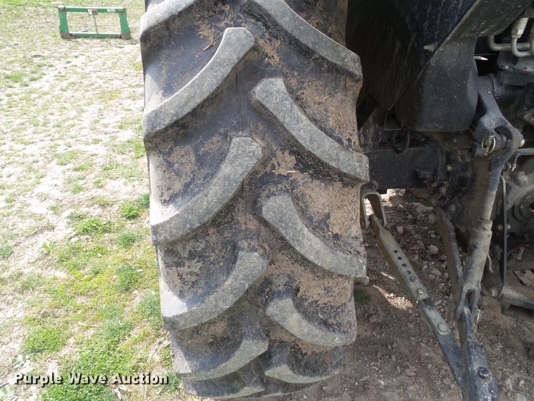 image for item GW9990 2006 John Deere 5525 MFWD tractor