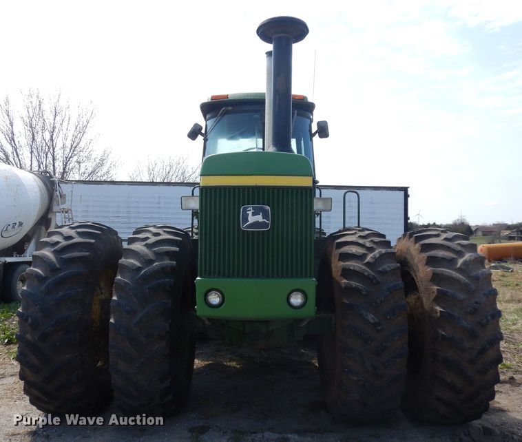 image for item GY9005 1976 John Deere 8630 4WD tractor