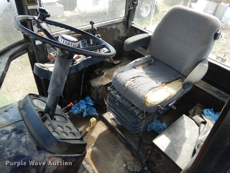 image for item GY9005 1976 John Deere 8630 4WD tractor