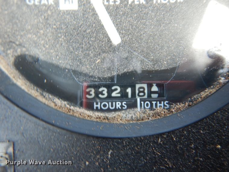 image for item GY9005 1976 John Deere 8630 4WD tractor