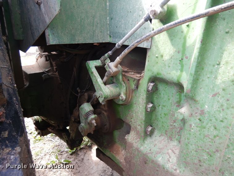 image for item GY9005 1976 John Deere 8630 4WD tractor