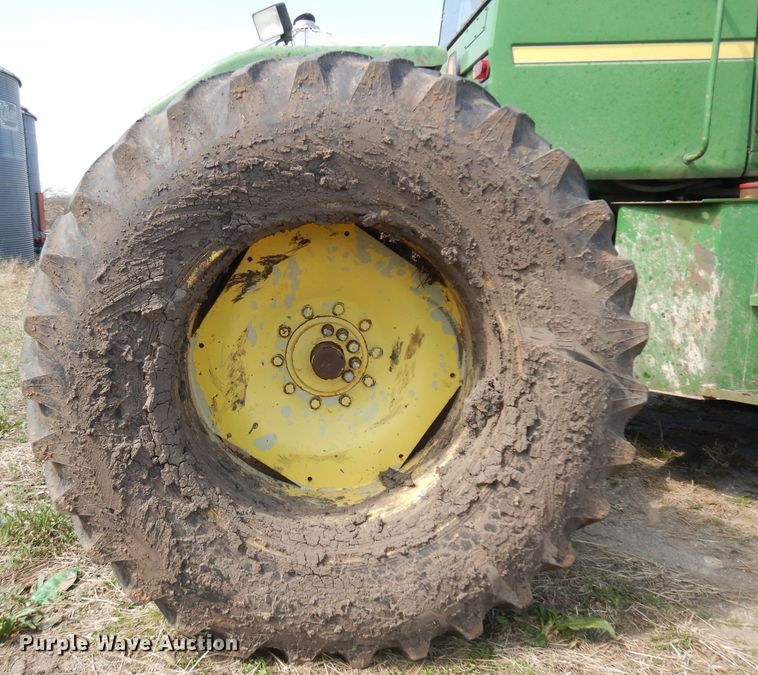 image for item GY9005 1976 John Deere 8630 4WD tractor