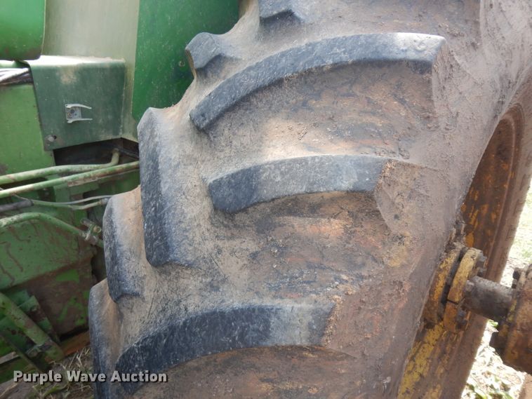 image for item GY9005 1976 John Deere 8630 4WD tractor