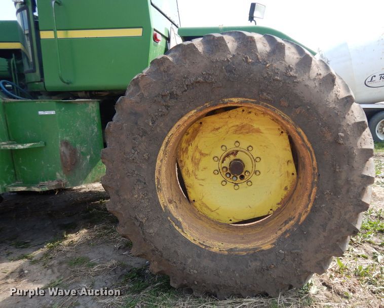 image for item GY9005 1976 John Deere 8630 4WD tractor