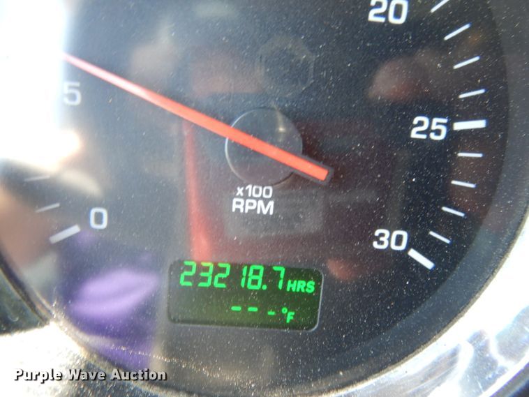 image for item DE5591 2007 Kenworth T600 semi truck