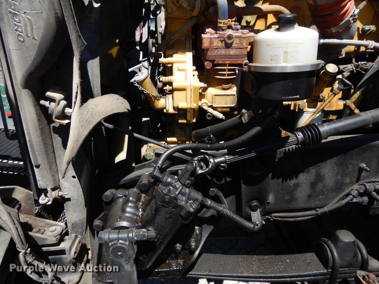 image for item DE5591 2007 Kenworth T600 semi truck