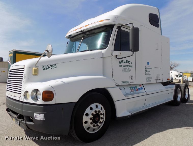 image for item DG2564 2002 Freightliner Century Class ST120 semi truck