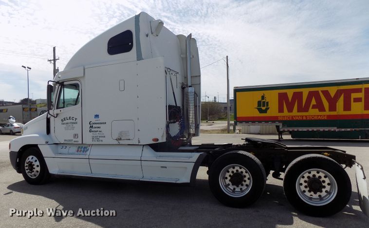 image for item DG2564 2002 Freightliner Century Class ST120 semi truck