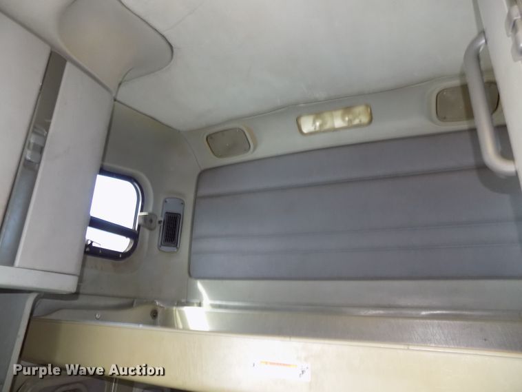 image for item DG2564 2002 Freightliner Century Class ST120 semi truck