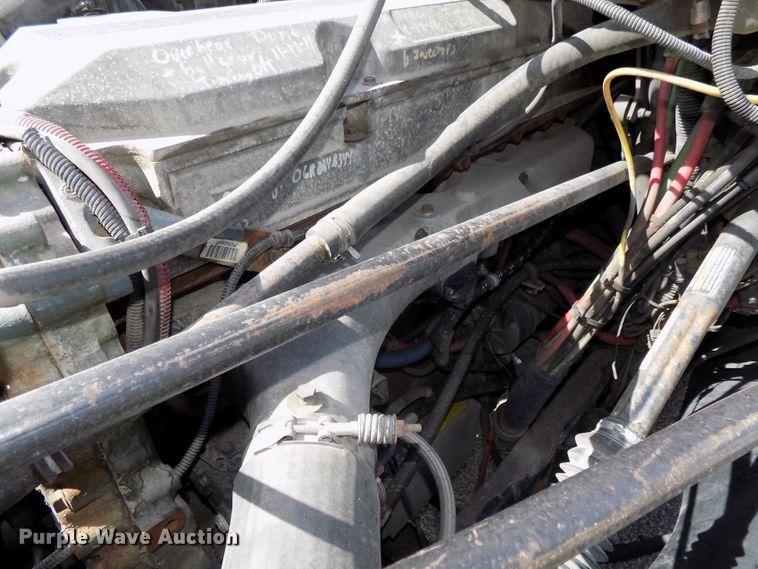 image for item DG2564 2002 Freightliner Century Class ST120 semi truck