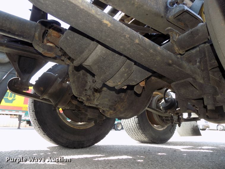 image for item DG2564 2002 Freightliner Century Class ST120 semi truck