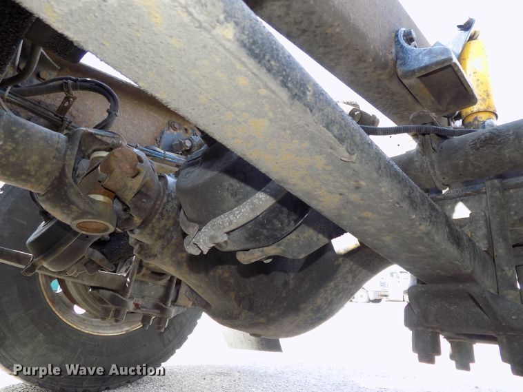 image for item DG2564 2002 Freightliner Century Class ST120 semi truck