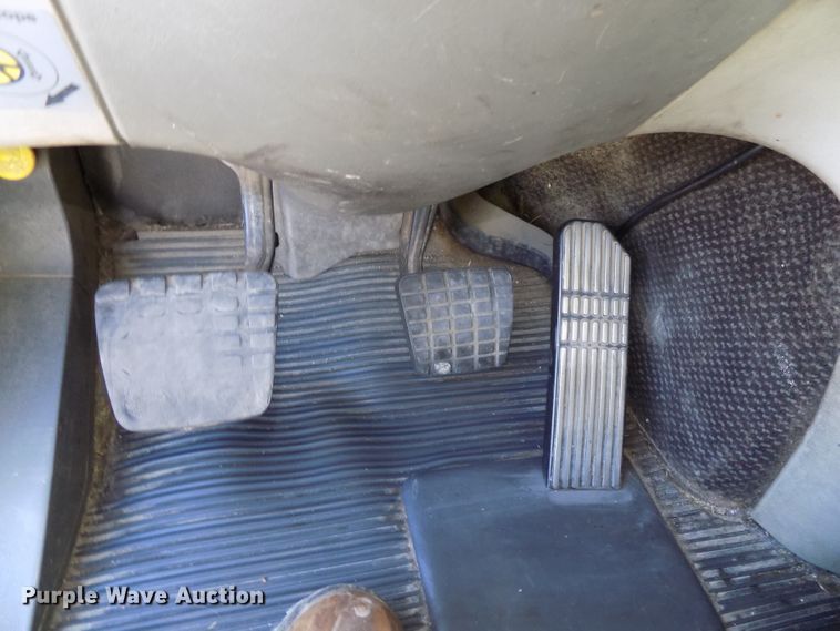 image for item DG2566 2002 Freightliner Century Classic semi truck