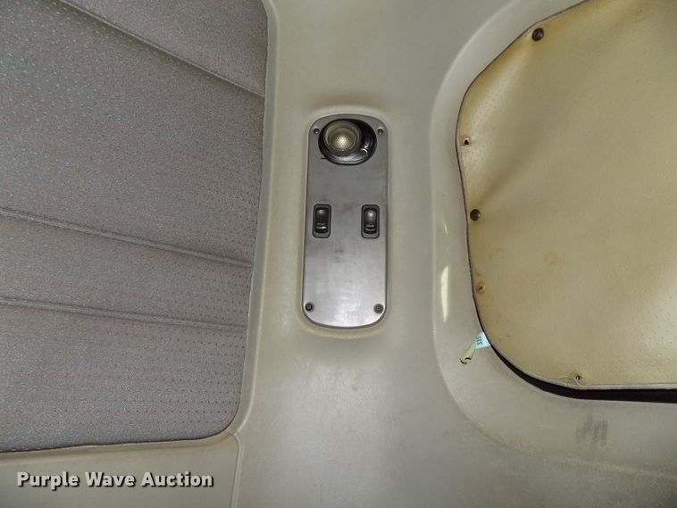 image for item DG2566 2002 Freightliner Century Classic semi truck