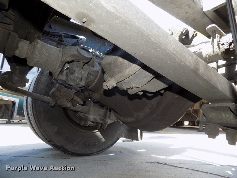 image for item DG2566 2002 Freightliner Century Classic semi truck