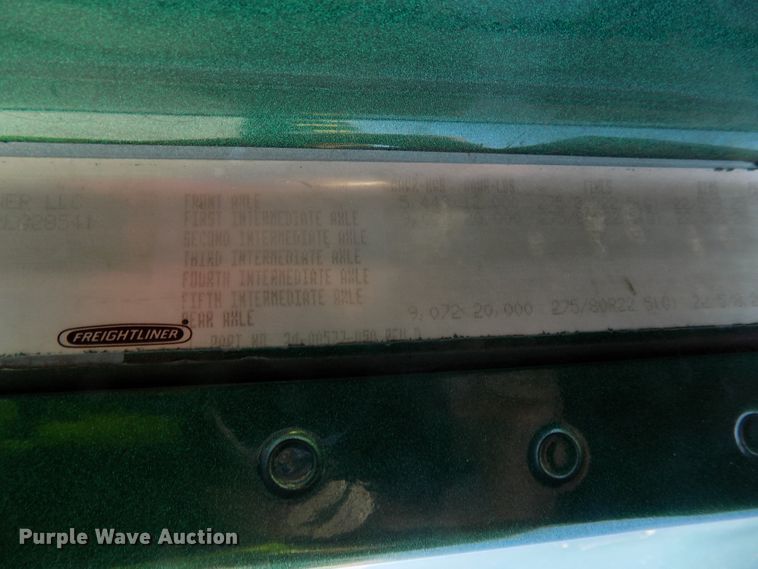 image for item DG2566 2002 Freightliner Century Classic semi truck