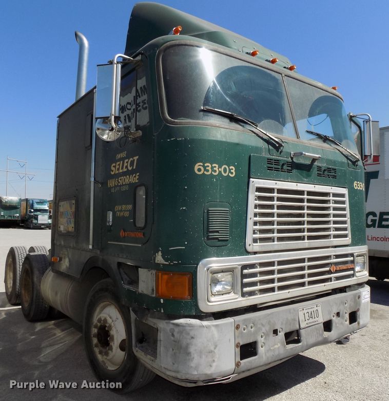 image for item DG2567 1990 International 9700 semi truck