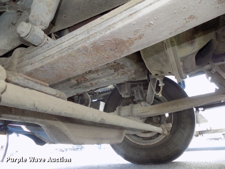 image for item DG2567 1990 International 9700 semi truck