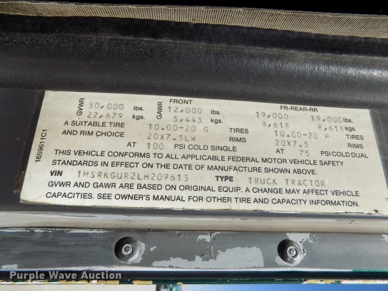 image for item DG2567 1990 International 9700 semi truck