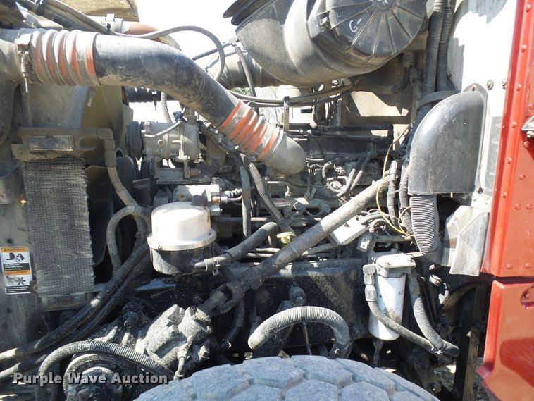 image for item DG5617 2007 Peterbilt 357 truck cab and chassis