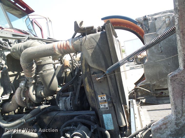 image for item DG5617 2007 Peterbilt 357 truck cab and chassis