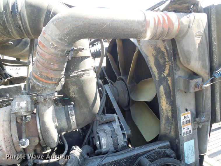 image for item DG5617 2007 Peterbilt 357 truck cab and chassis