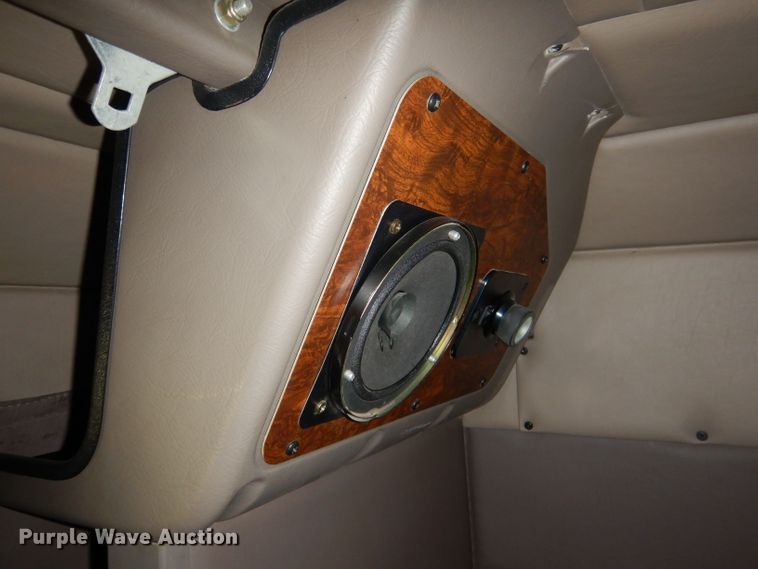 image for item DG5943 2006 Peterbilt 378 semi truck