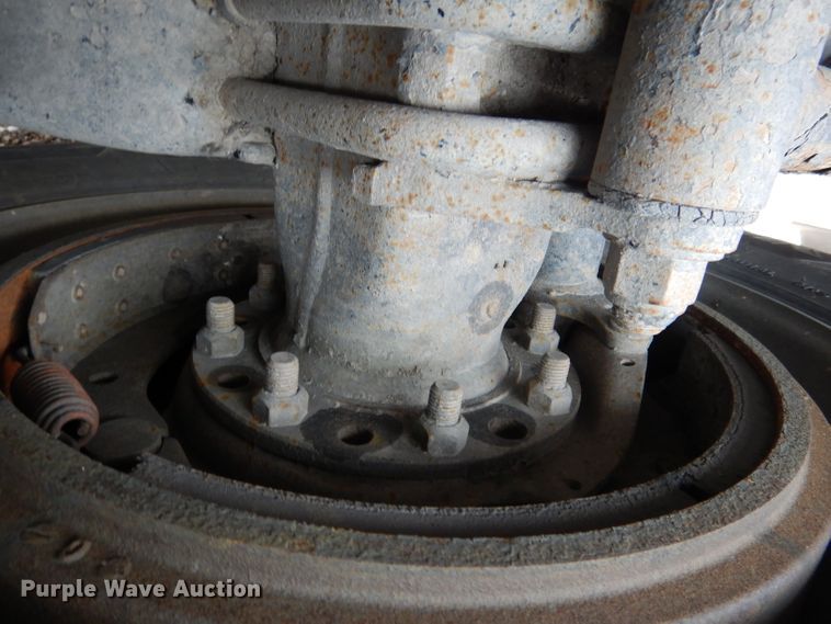 image for item DG5943 2006 Peterbilt 378 semi truck