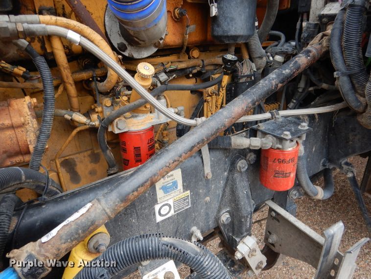 image for item DG5944 2005 Peterbilt 379 semi truck