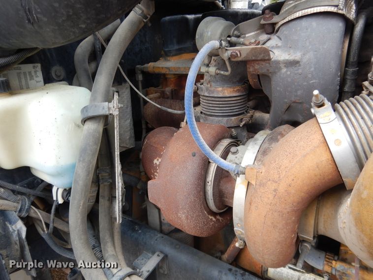 image for item DG5944 2005 Peterbilt 379 semi truck