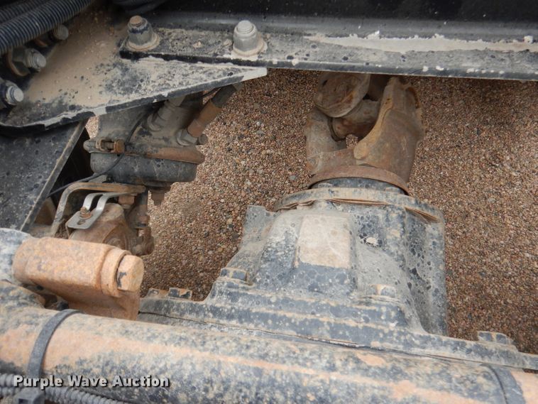 image for item DG5944 2005 Peterbilt 379 semi truck