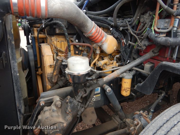 image for item DG5946 2007 Peterbilt 387 semi truck