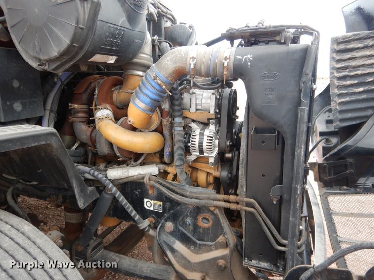 image for item DG5946 2007 Peterbilt 387 semi truck