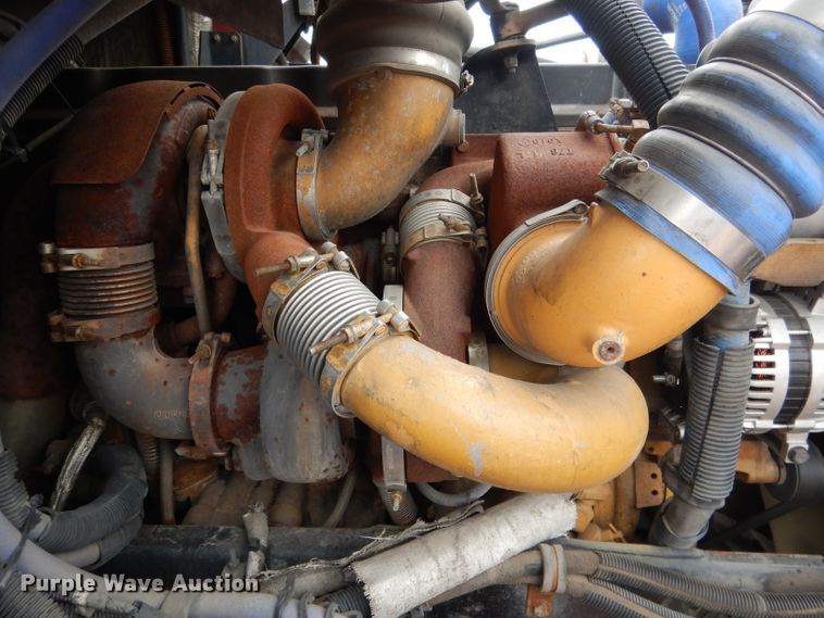 image for item DG5946 2007 Peterbilt 387 semi truck