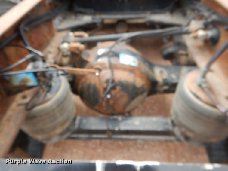 image for item DG5946 2007 Peterbilt 387 semi truck