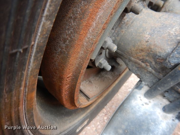 image for item DG5946 2007 Peterbilt 387 semi truck