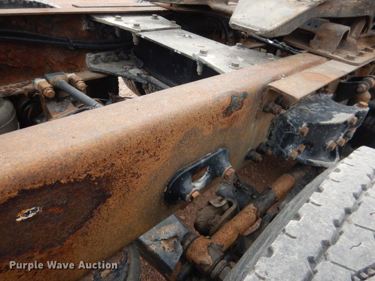 image for item DG5946 2007 Peterbilt 387 semi truck