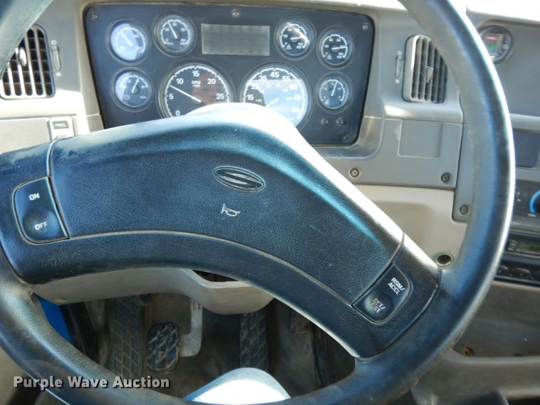 image for item DG6351 2006 Sterling LT8500 truck cab and chassis